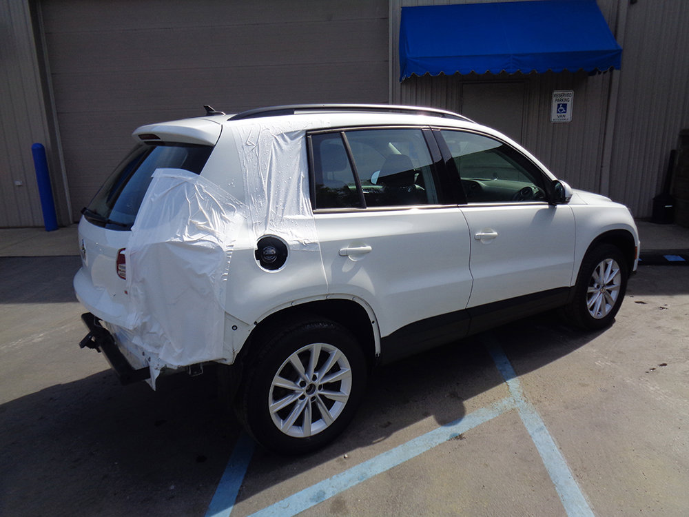 Used 2017 Volkswagen Tiguan S w/ Premium Package AWD/4WD image 7
