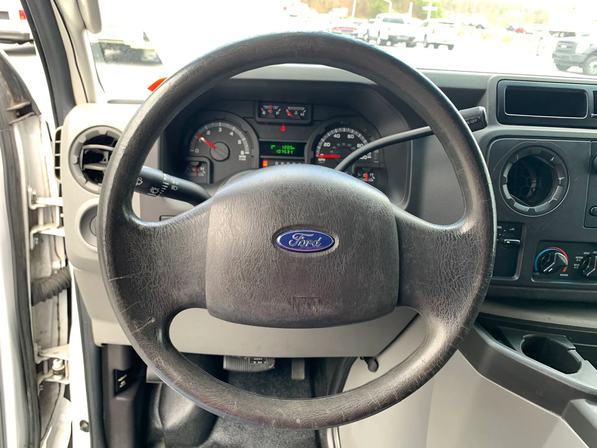 Used 2012 Ford E-150 and Econoline 150 image 10