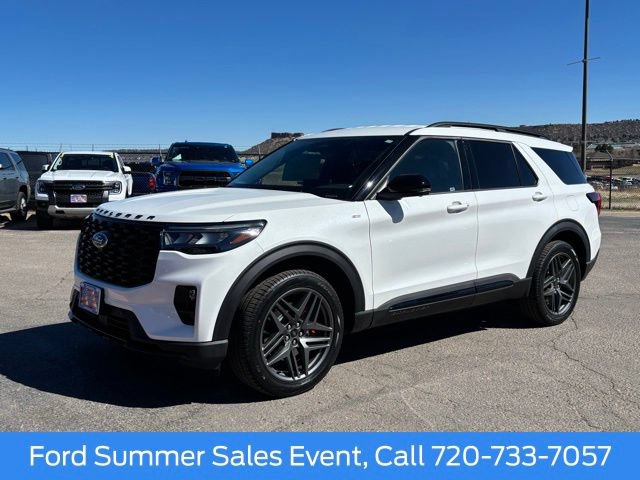 New 2026 Ford Explorer ST-Line w/ ST-Line Street Pack AWD/4WD image 1