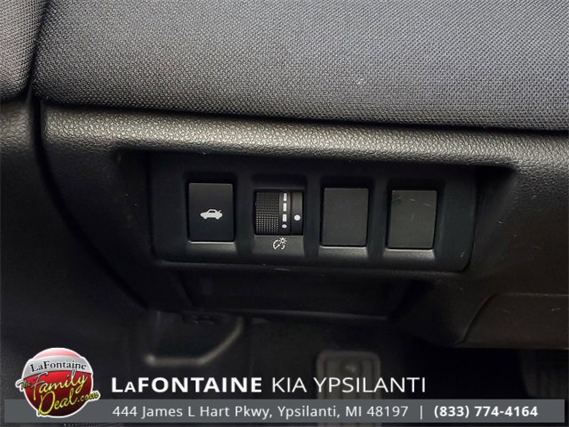 Used 2020 Subaru Legacy Premium image 16