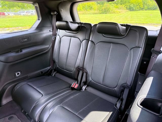 Used 2024 Jeep Grand Cherokee L Limited w/ Luxury Tech Group II AWD/4WD image 15