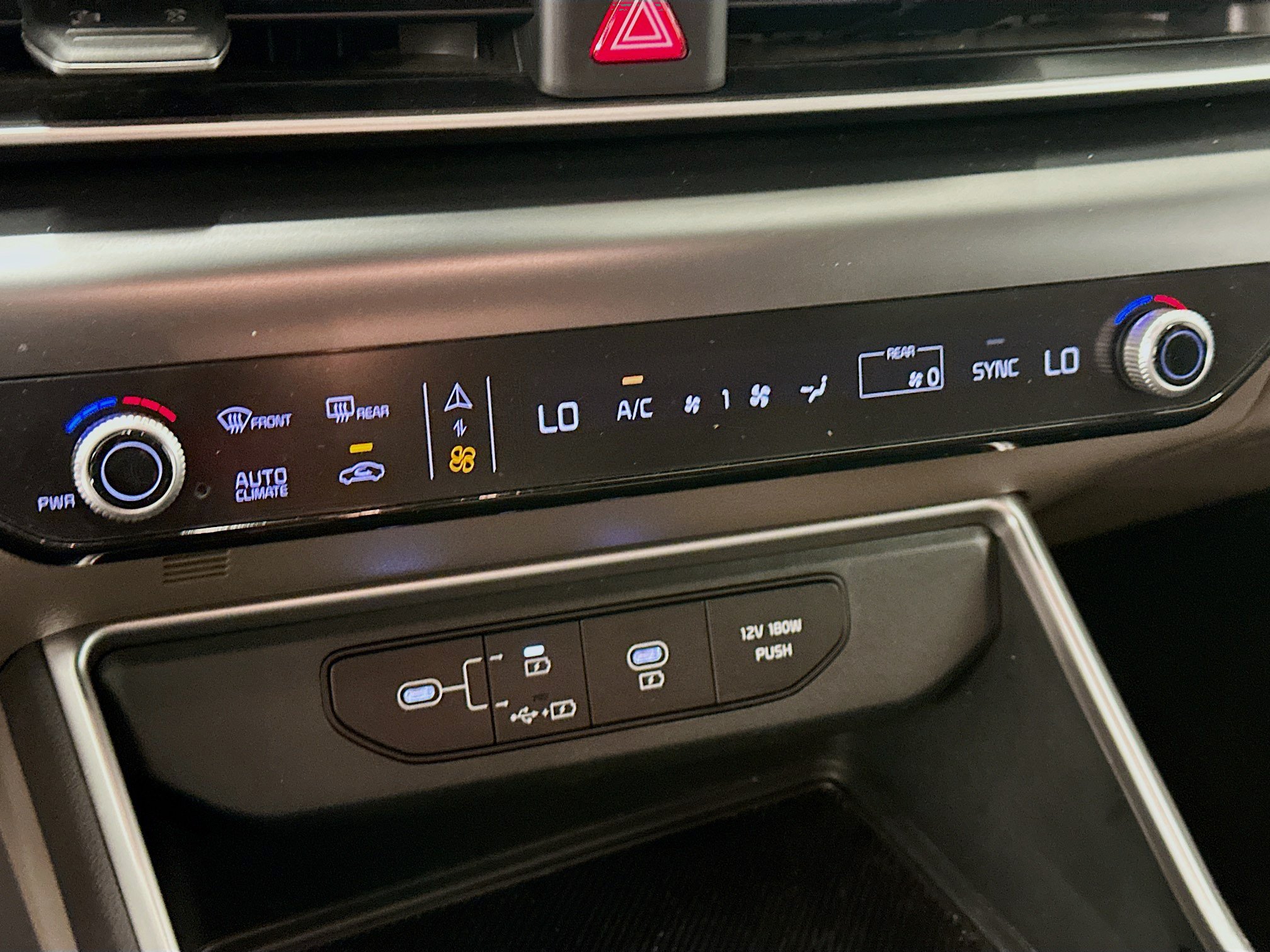 Used 2026 Kia Carnival FWD image 24