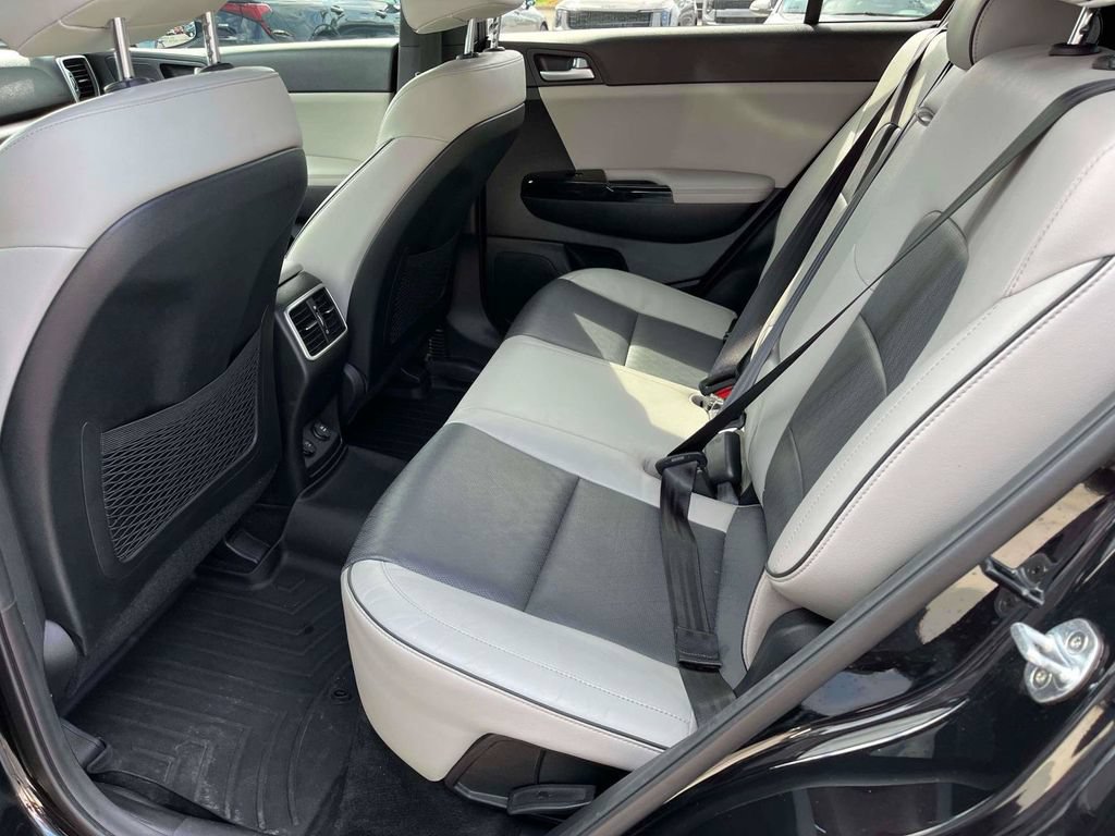 Used 2018 Kia Sportage EX w/ EX Sport Appearance Package FWD image 6
