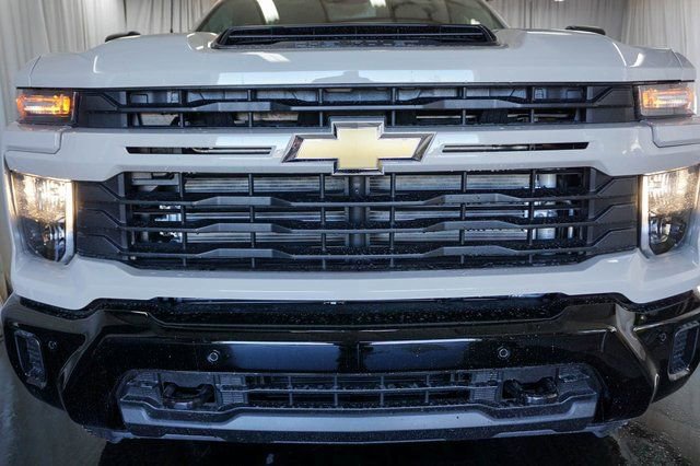 New 2026 Chevrolet Silverado 2500 Custom w/ Custom Value Package AWD/4WD image 3