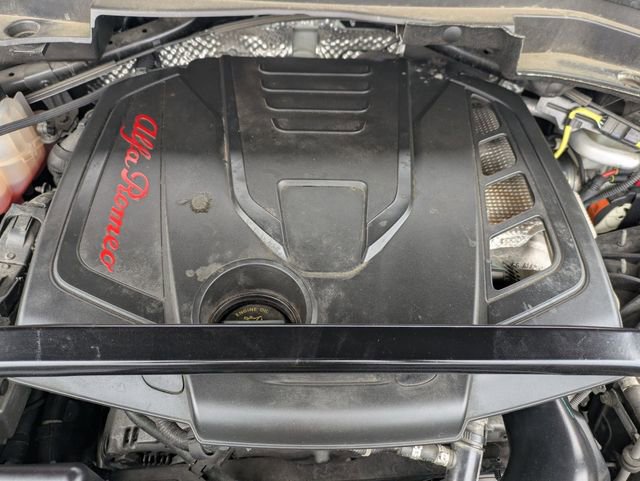 Used 2023 Alfa Romeo Stelvio Veloce image 20