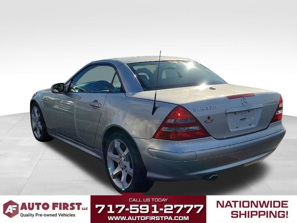 Used 2001 Mercedes-Benz SLK 320 image 4