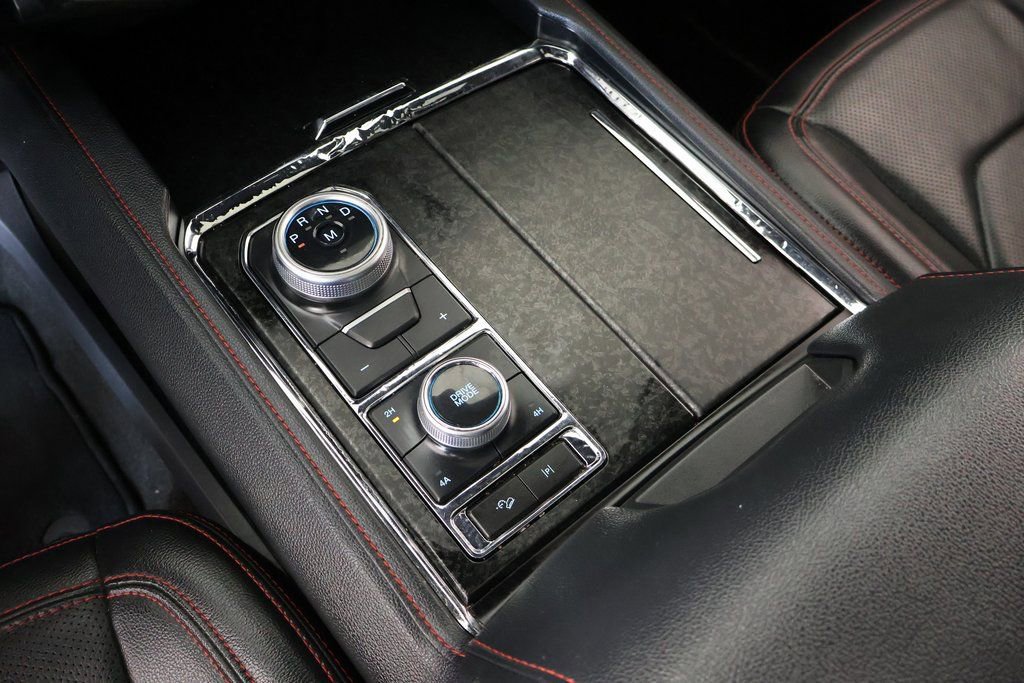 Used 2022 Ford Expedition Max Limited image 8