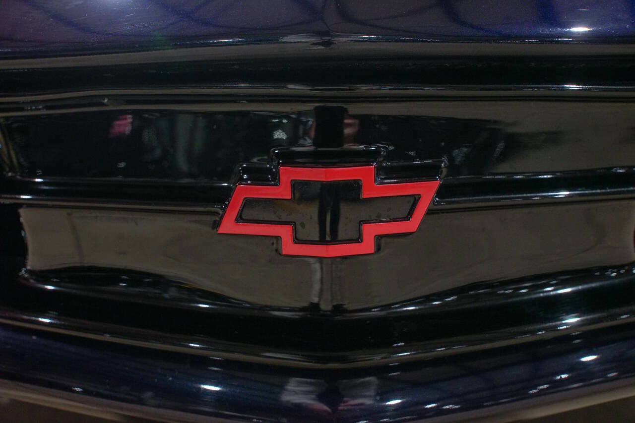 Used 2001 Chevrolet Camaro Z28 w/ SS Performance/Appearance Pkg RWD image 24