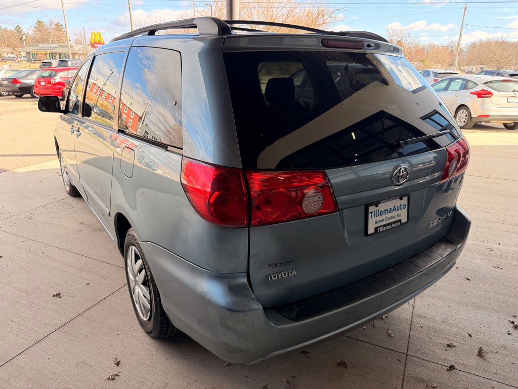 Used 2006 Toyota Sienna CE FWD image 5