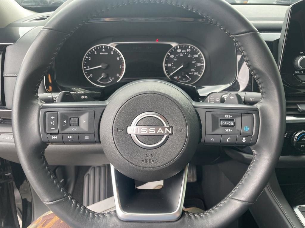 Used 2025 Nissan Pathfinder SV AWD/4WD image 20