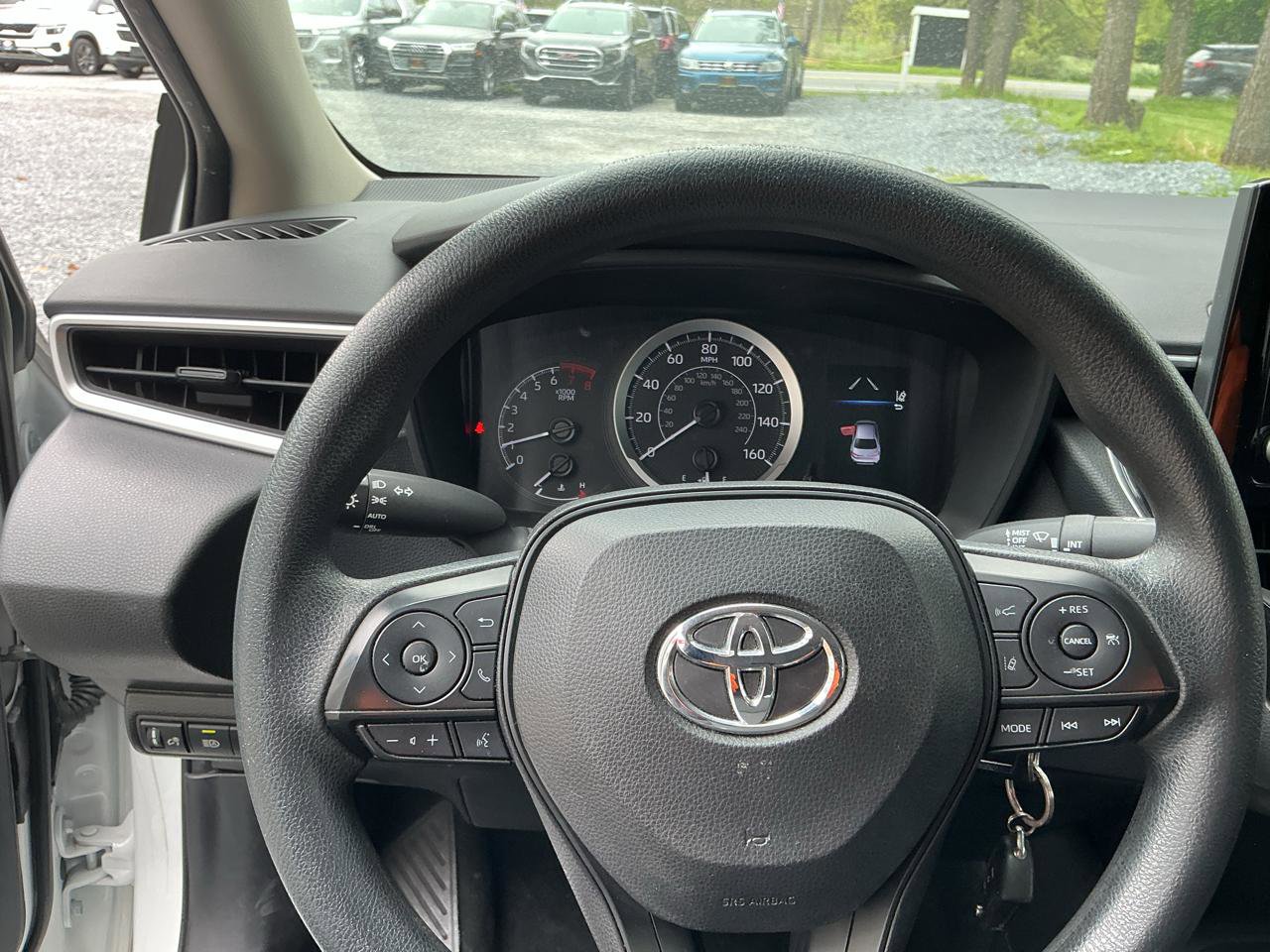 Used 2022 Toyota Corolla LE FWD image 16