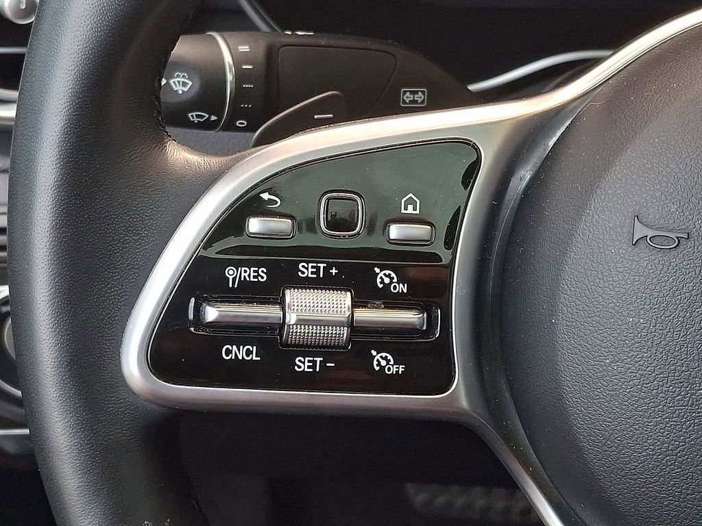 Used 2022 Mercedes-Benz GLC 300 4MATIC Coupe image 22