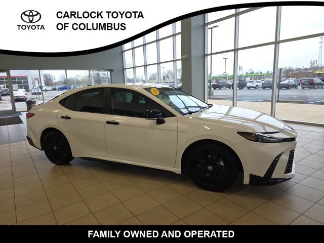 Used 2026 Toyota Camry XLE w/ Convenience Package image 5