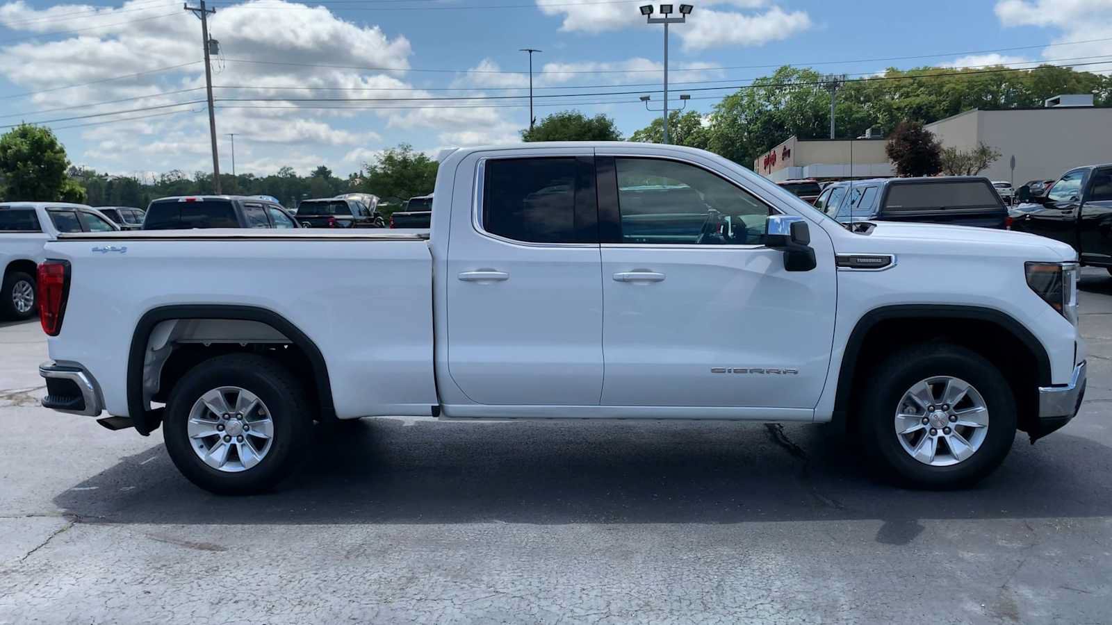 Certified 2024 GMC Sierra 1500 SLE AWD/4WD image 9