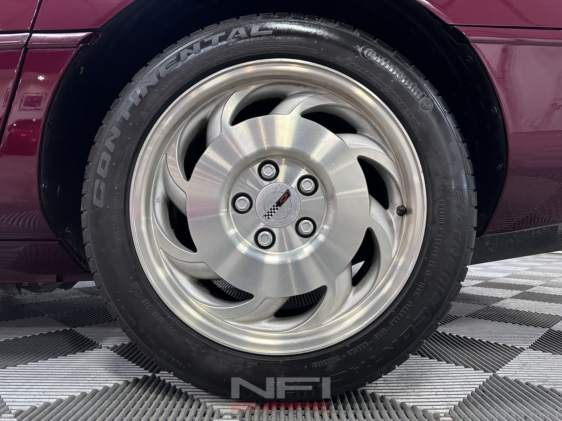 Used 1993 Chevrolet Corvette Convertible RWD image 31