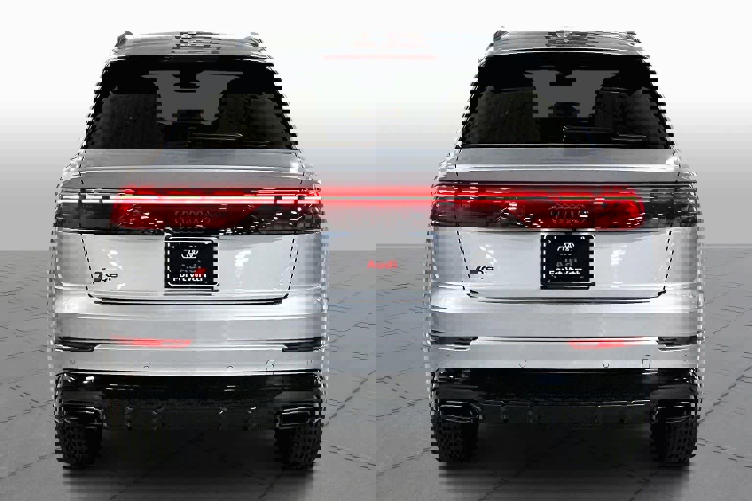 Used 2024 Audi Q8 Premium Plus w/ Premium Plus Package image 4