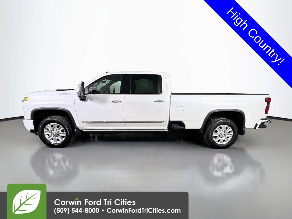 Used 2024 Chevrolet Silverado 3500 High Country w/ High Country Premium Package AWD/4WD image 5