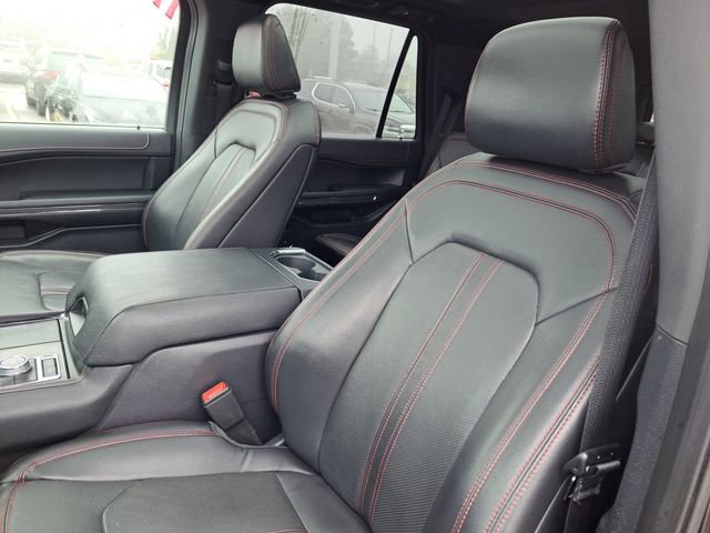 Used 2022 Ford Expedition Limited w/ Equipment Group 303A AWD/4WD image 5