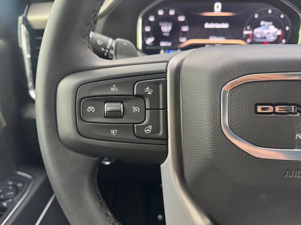Used 2025 GMC Sierra 1500 Denali AWD/4WD image 23