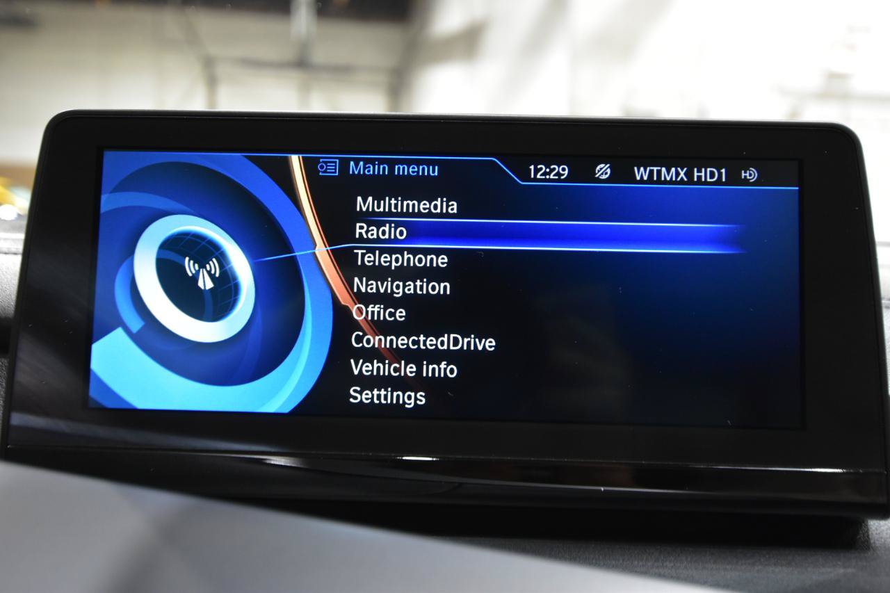 Used 2016 BMW i8 AWD/4WD image 21