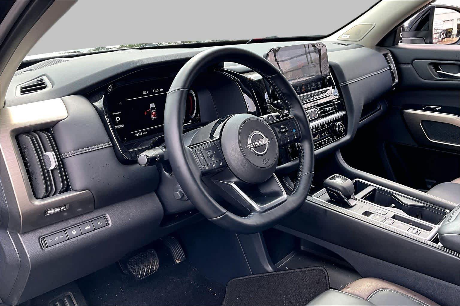 Used 2025 Nissan Pathfinder Platinum w/ Cargo Package FWD image 17
