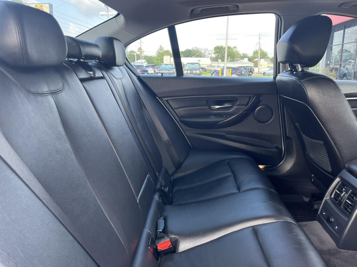 Used 2014 BMW 328d xDrive Sedan AWD/4WD image 31