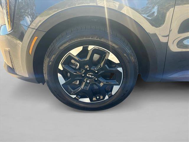 Used 2024 Kia Sorento S w/ Panoramic Sunroof Package FWD image 24