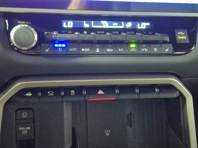 New 2026 Toyota Sequoia Platinum image 19