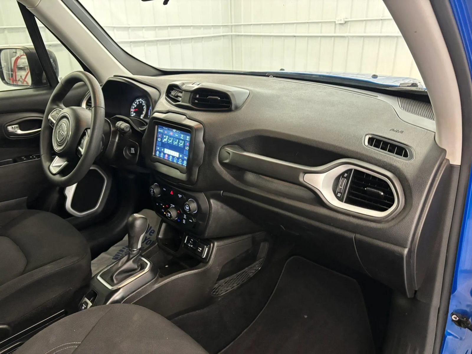 Used 2020 Jeep Renegade Sport FWD image 33