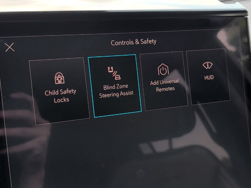 Used 2025 GMC Yukon XL Denali AWD/4WD image 20
