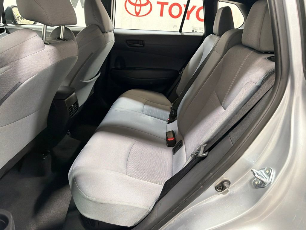 Used 2025 Toyota Corolla Cross AWD Hybrid image 18