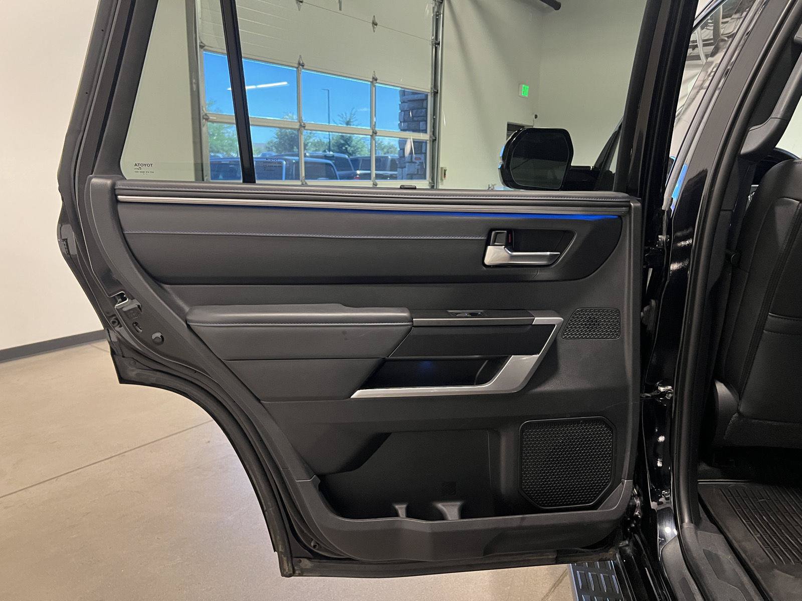Used 2023 Toyota Sequoia Platinum AWD/4WD image 37