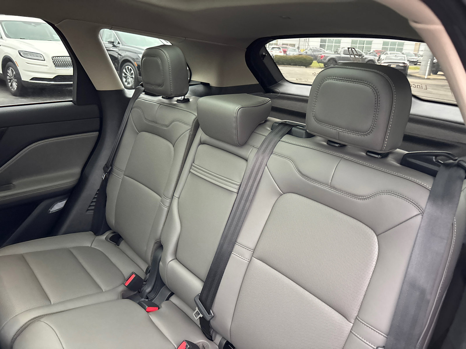 New 2026 Lincoln Corsair Premiere image 27