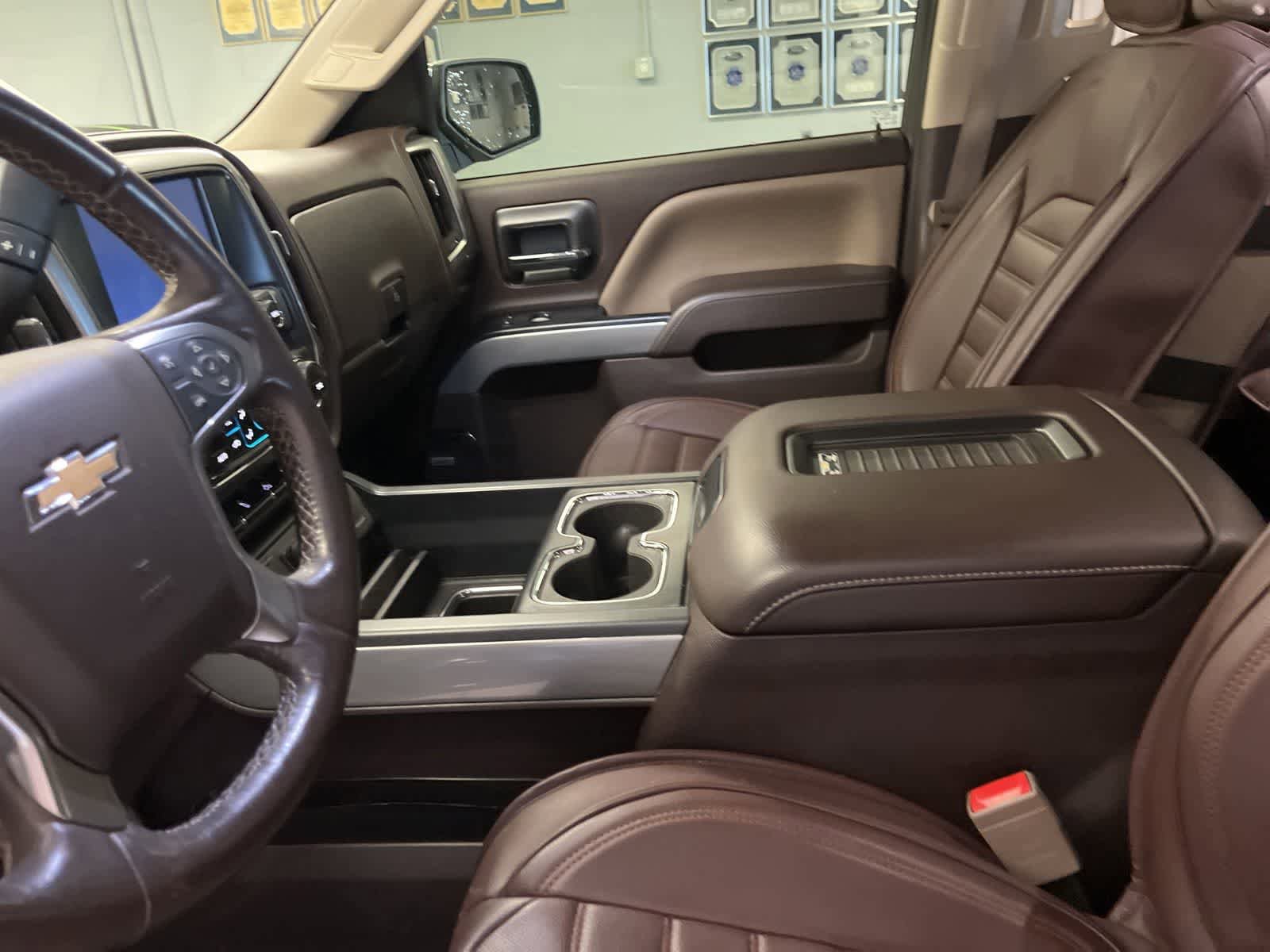 Used 2016 Chevrolet Silverado 1500 LTZ Z71 w/ LTZ Plus Package AWD/4WD image 33