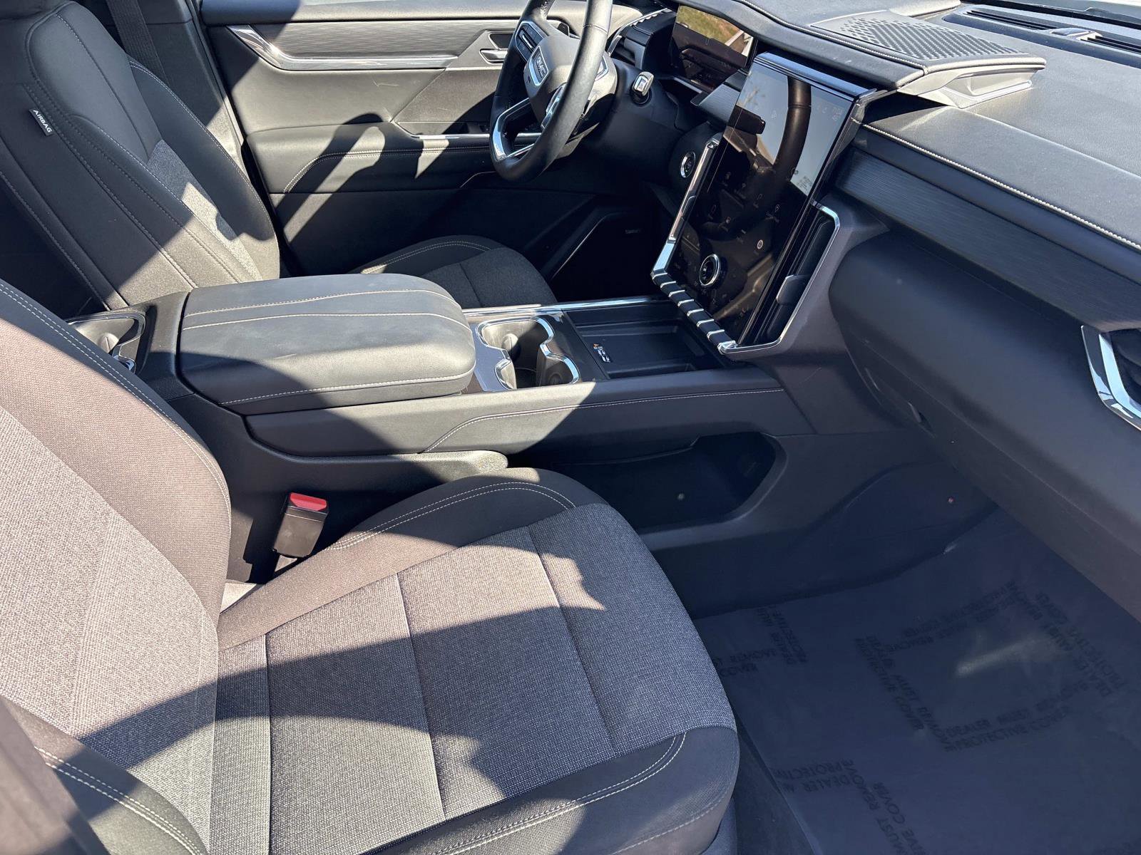 Certified 2025 GMC Acadia Elevation image 32