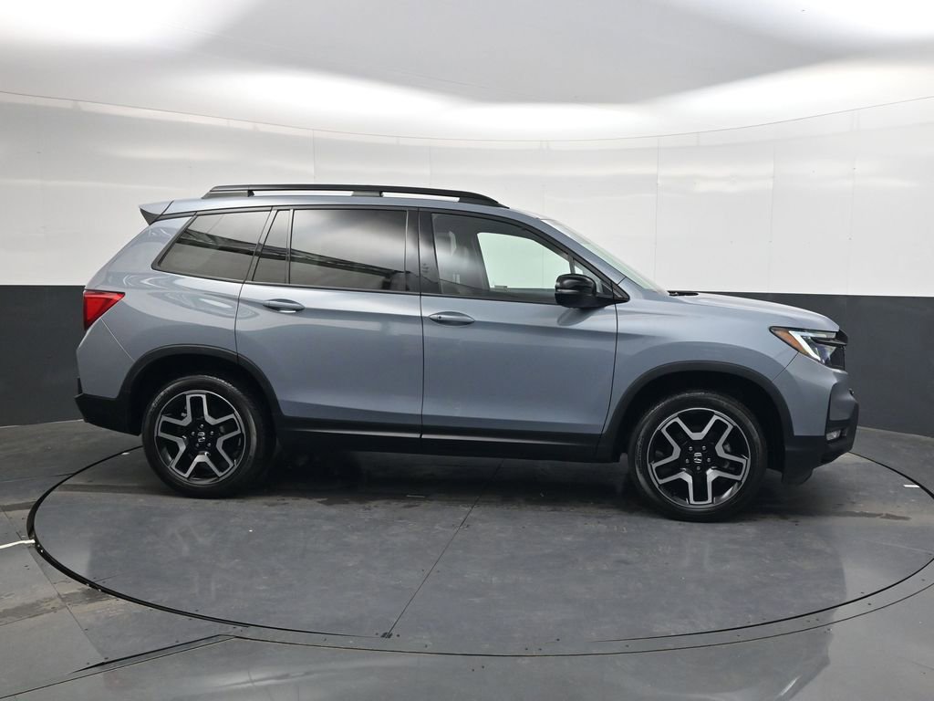 Used 2023 Honda Passport Elite image 3
