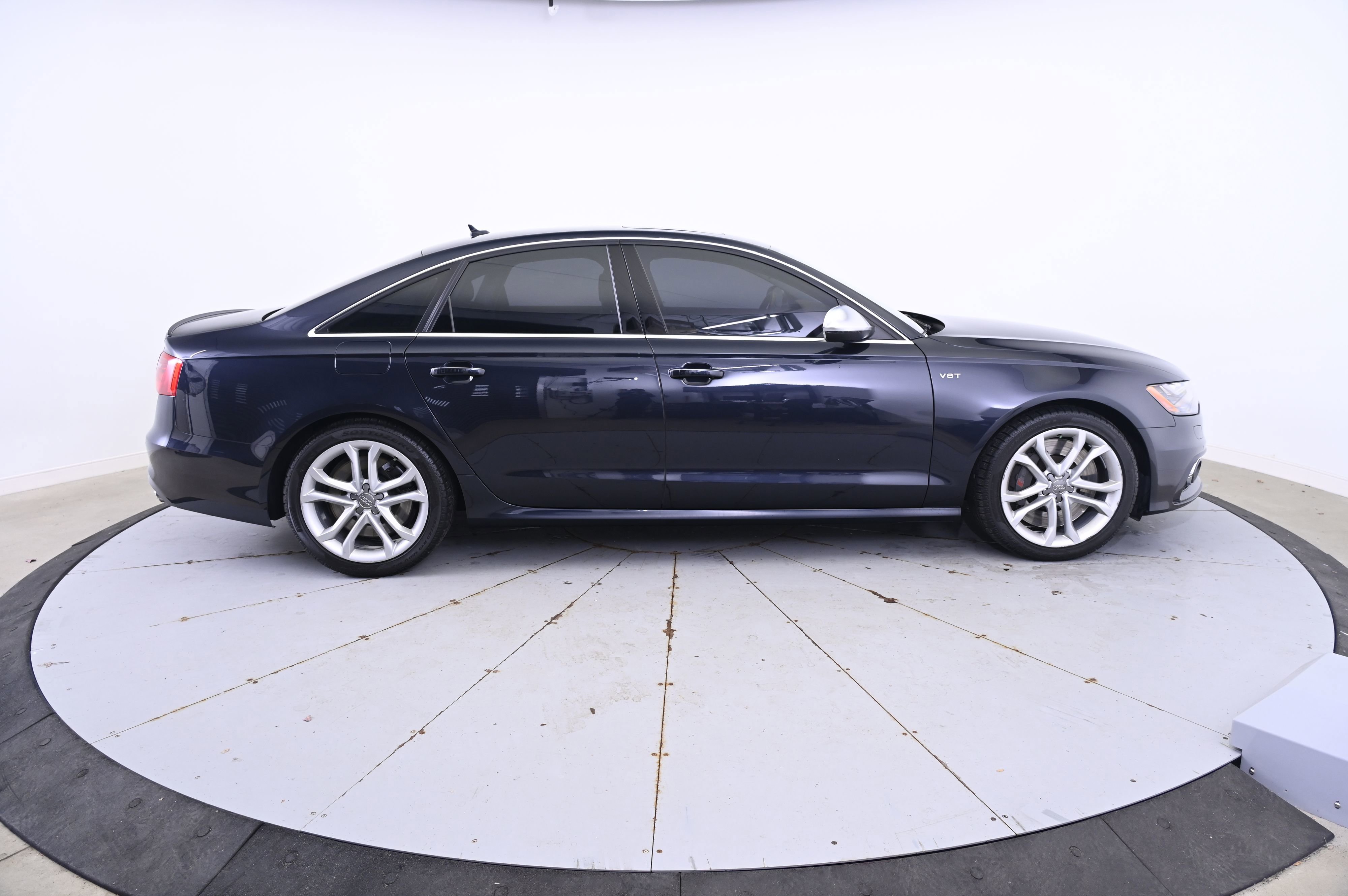 Used 2013 Audi S6 Prestige image 8