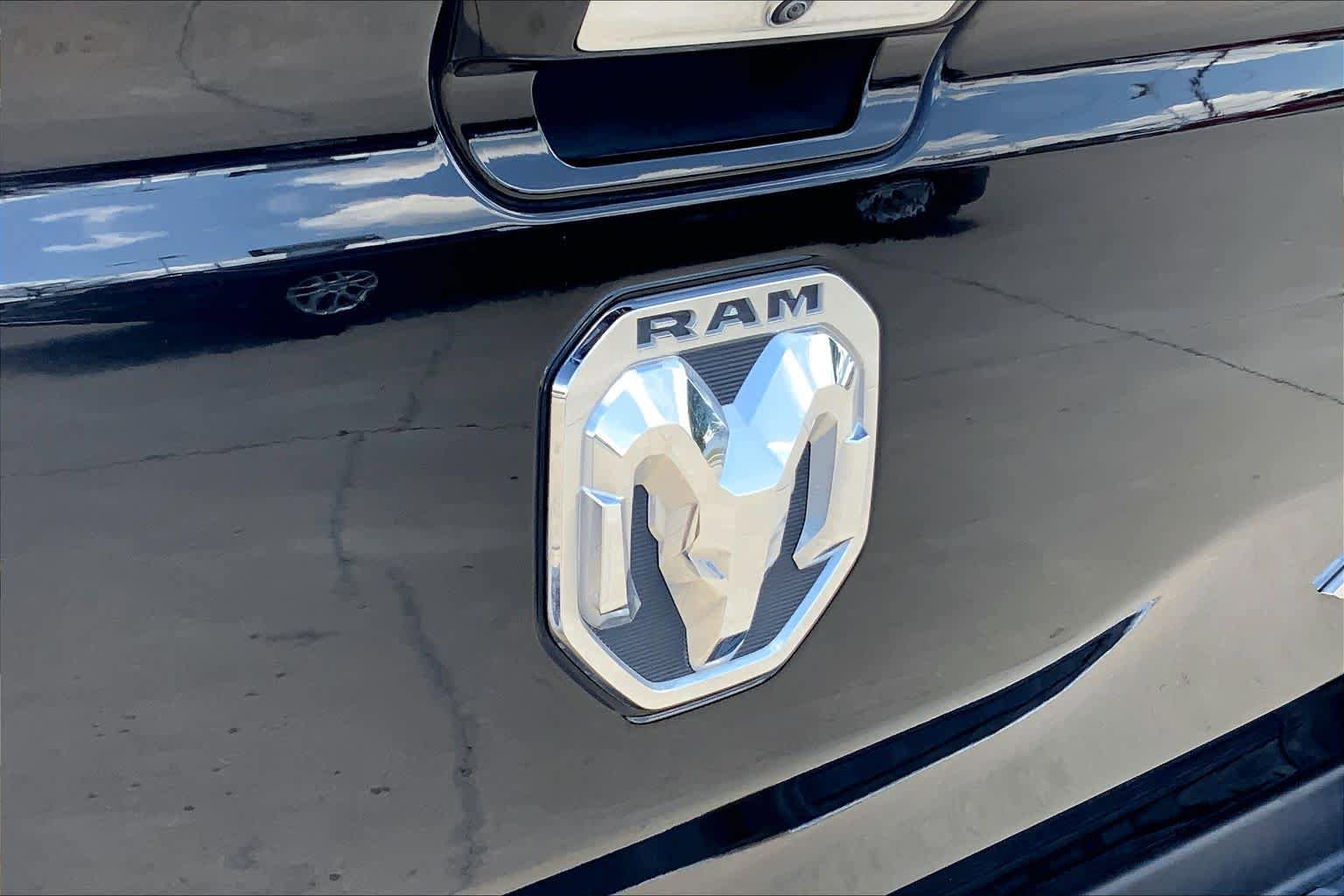 Used 2022 RAM 1500 Laramie AWD/4WD image 31