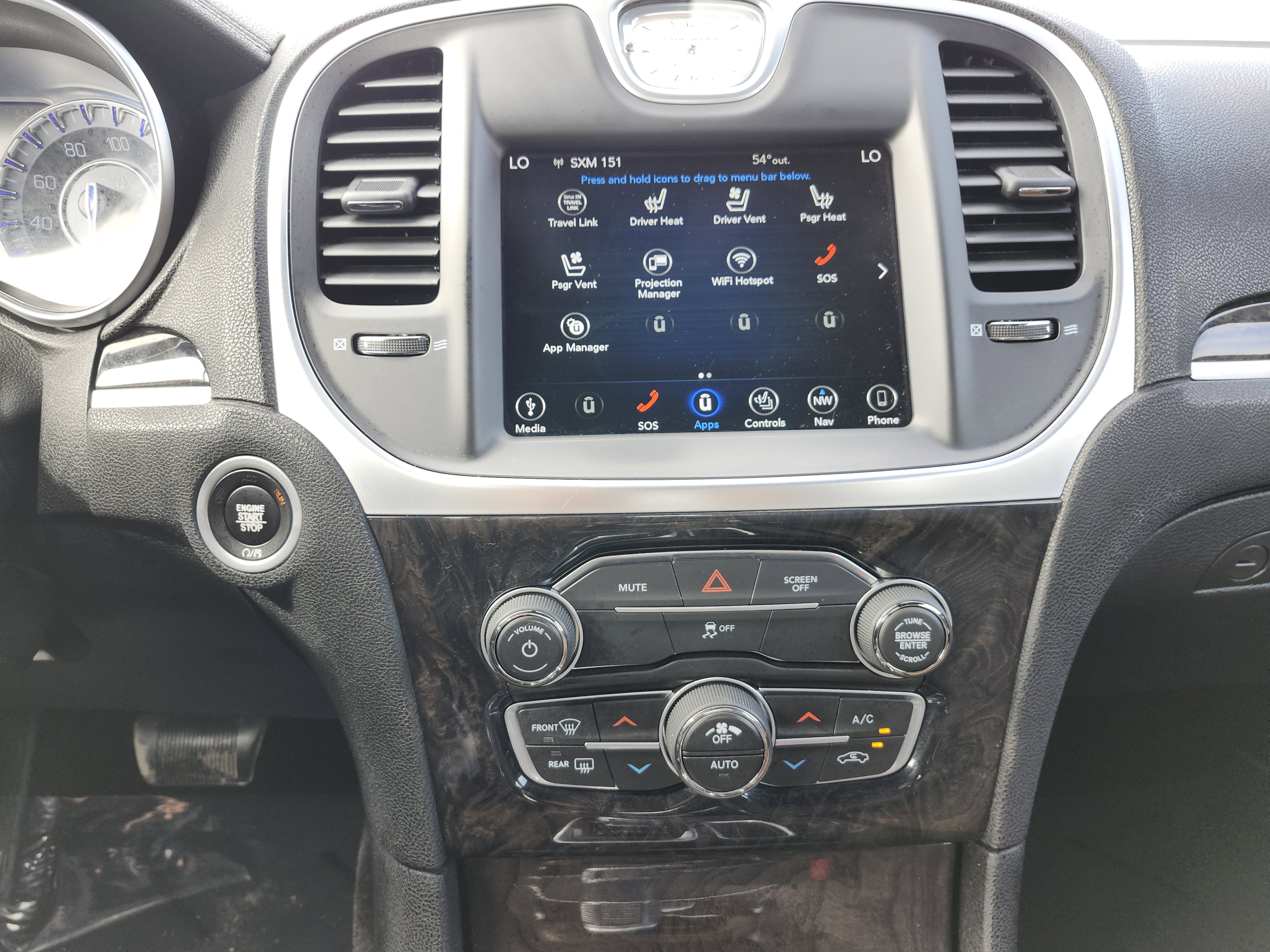 Used 2018 Chrysler 300 Limited image 22