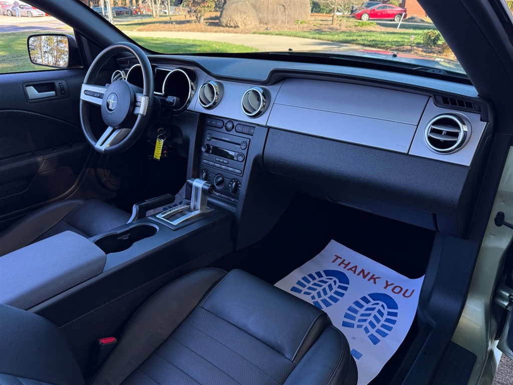 Used 2006 Ford Mustang GT RWD image 59