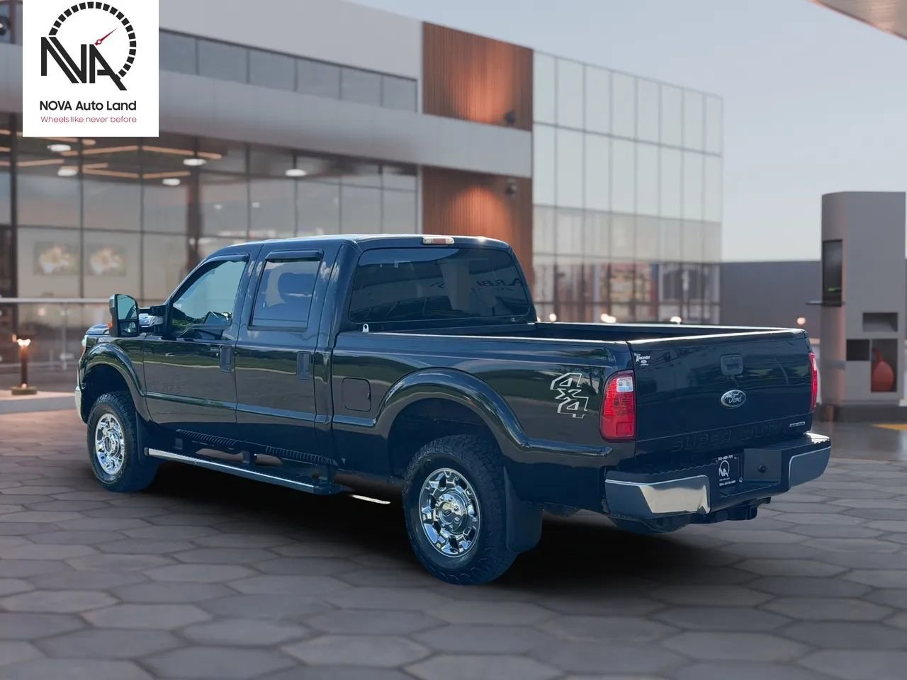 Used 2012 Ford F250 XLT w/ XLT Premium Pkg AWD/4WD image 7