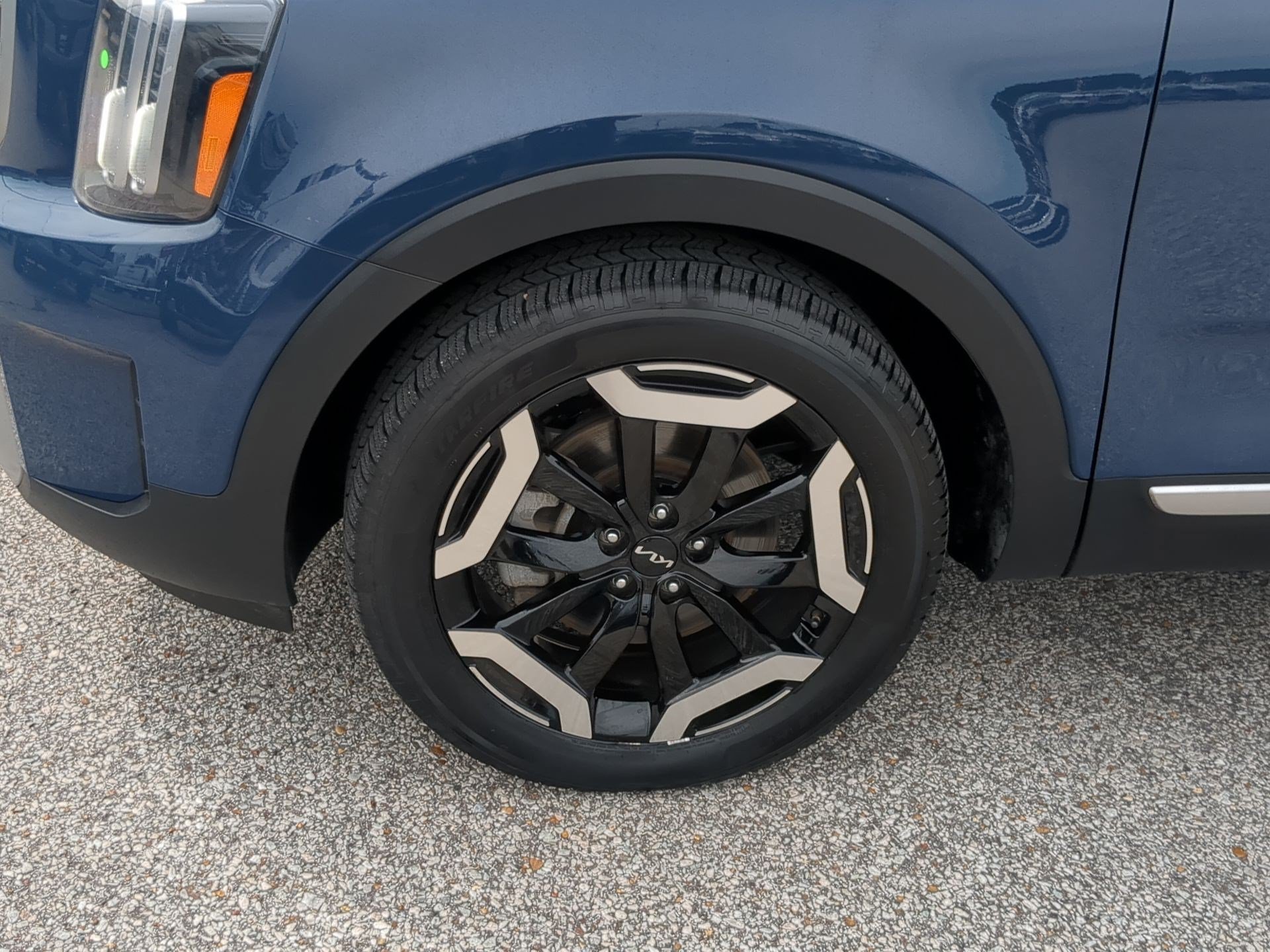 Certified 2023 Kia Telluride S AWD/4WD image 10