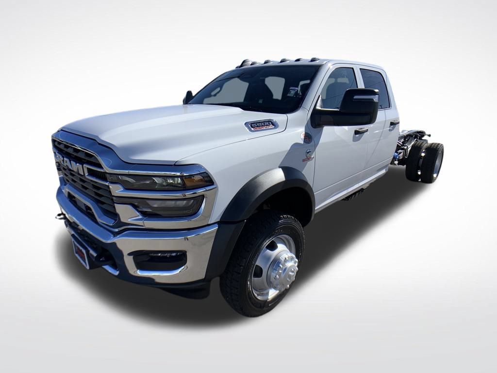 New 2026 RAM 5500 Tradesman w/ Chrome Appearance Group AWD/4WD image 59