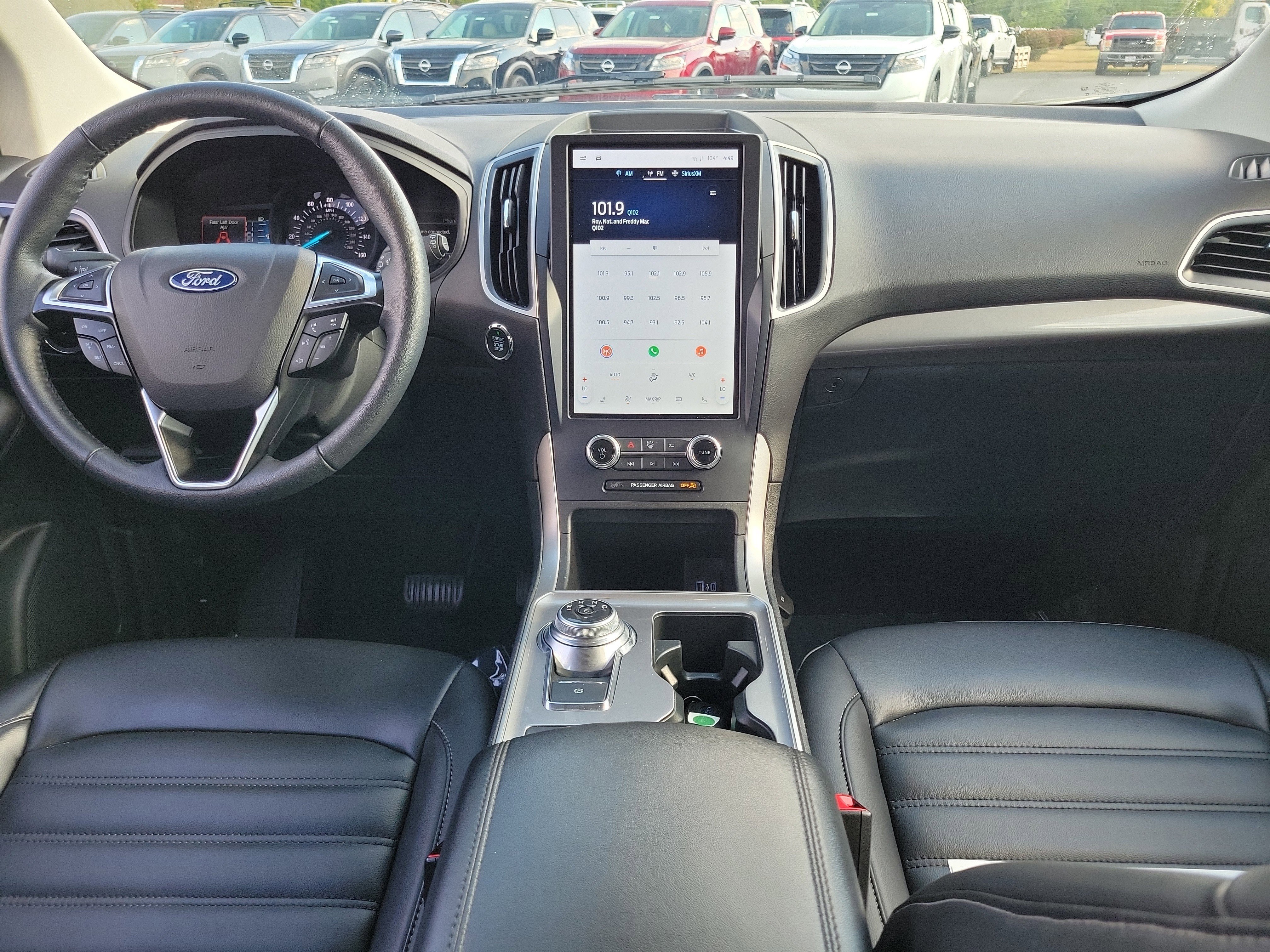 Used 2024 Ford Edge SEL image 9