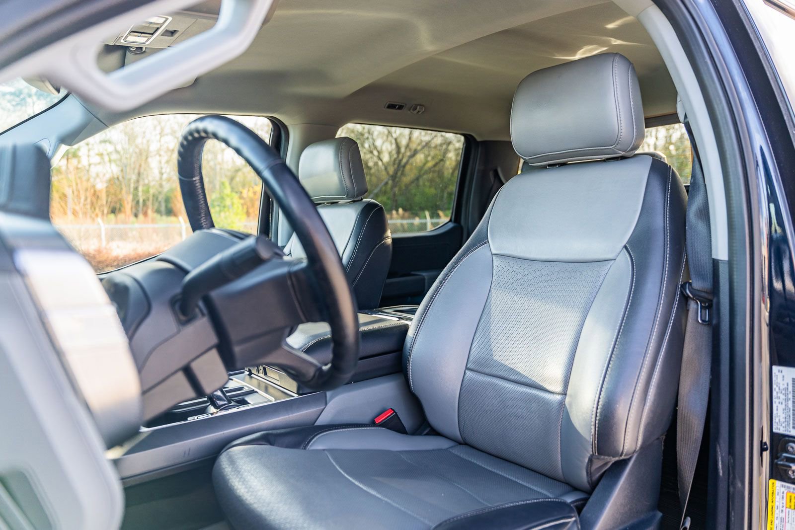 Used 2021 Ford F150 Lariat image 19