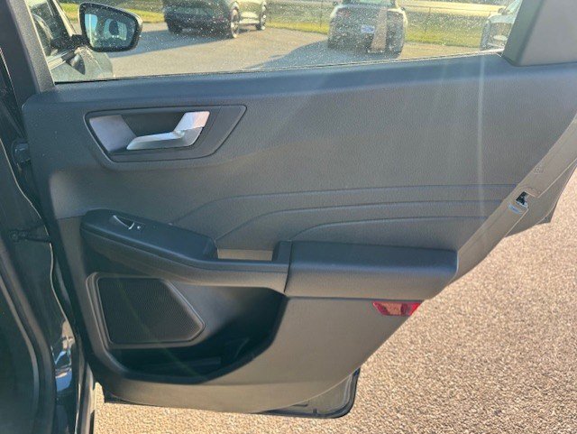 Certified 2022 Ford Escape SEL image 30