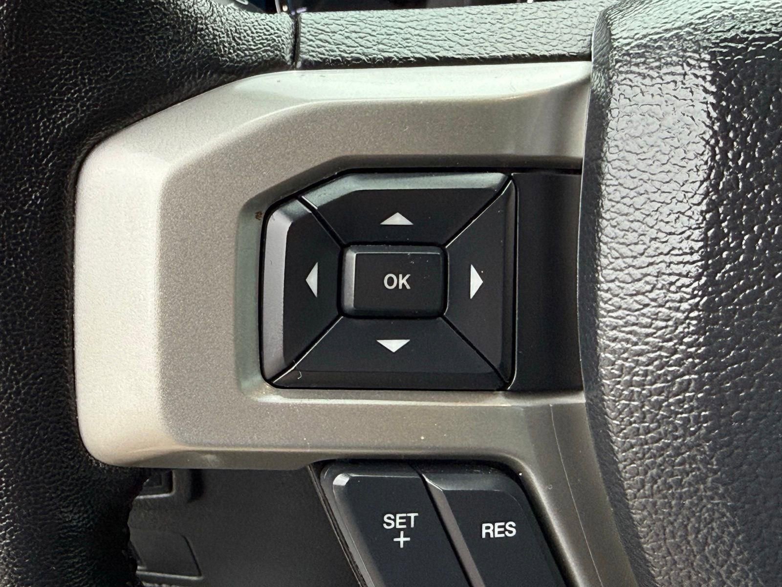Used 2020 Ford F250 Lariat w/ Lariat Value Package AWD/4WD image 38