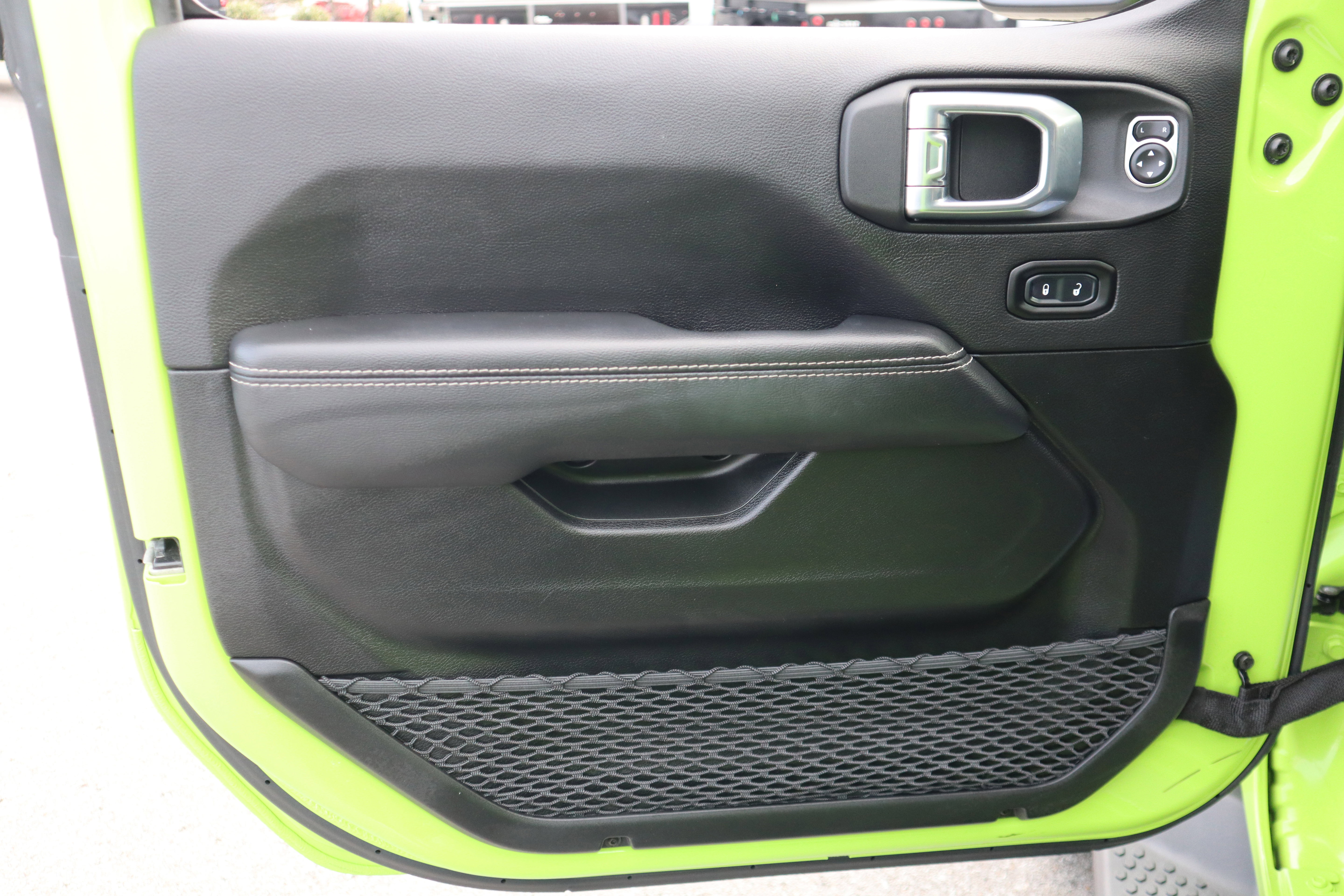 Used 2021 Jeep Wrangler Unlimited Sahara w/ Cold Weather Group image 25