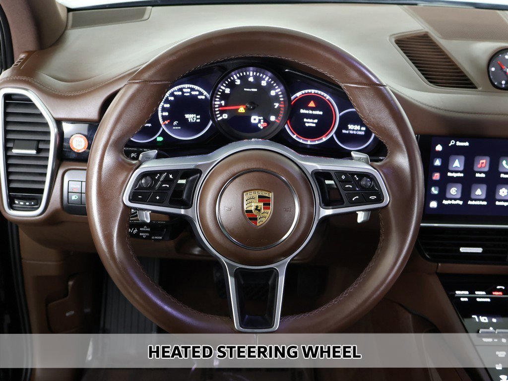Used 2023 Porsche Cayenne Platinum Edition image 9