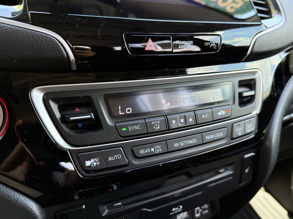 Used 2021 Honda Pilot Touring image 33